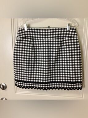CROWN & IVY Black and White Gingham Skort With Black Rick Rack Trim SZ 12 EUC